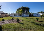 Single Family Home for sale at 3639 S Lockwood Ridge Rd, Sarasota, FL 34239 - MLS Number is A4518154